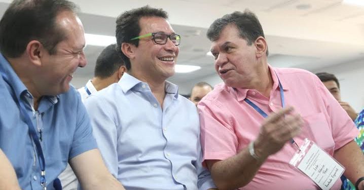 Negocio redondo de León Valencia con la paz en Santa Marta: más de $2 mil millones en contratos