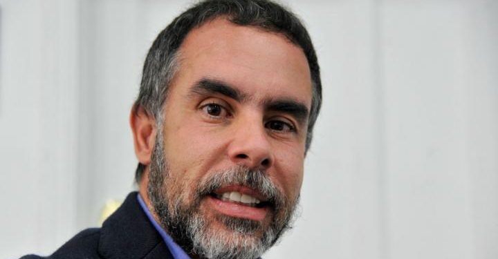 Fiscalía archiva denuncia de Armando Benedetti contra Gustavo Rugeles y Las2orillas