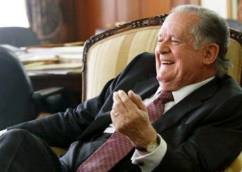 Mico en el Congreso para favorecer a los bancos y a Luis Carlos Sarmiento
