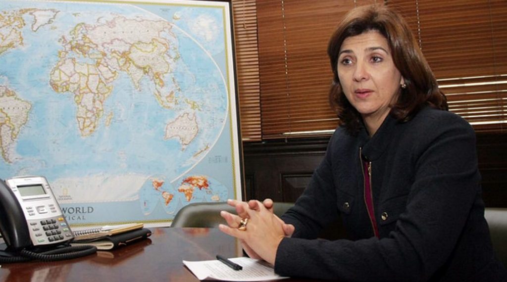 El cuestionado círculo íntimo de la Canciller