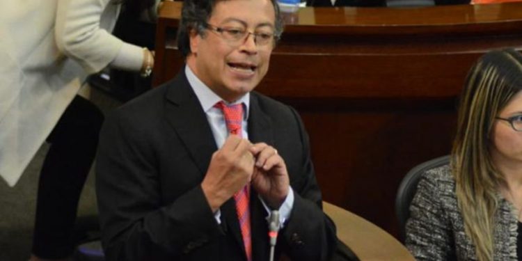 Los indicios de dinero narco en manos de Petro