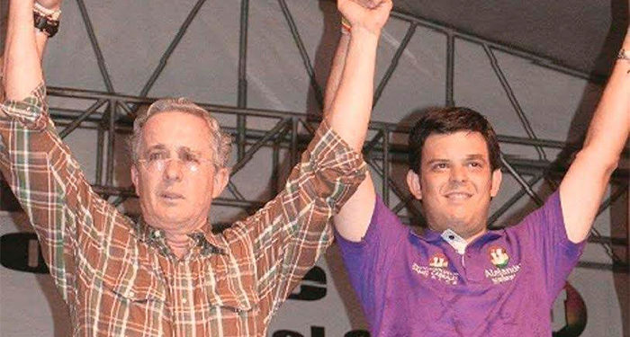 Los pasos ciegos de Uribe y el CD hacia las elecciones de alcaldías y gobernaciones