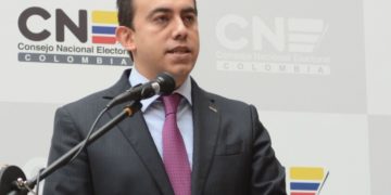 Alex Vega, primer candidato para la Registraduría que estaría inhabilitado