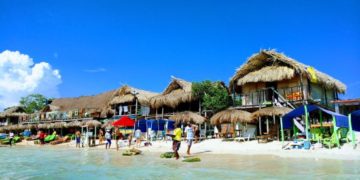 Los ‘okupas’ de las playas de Barú