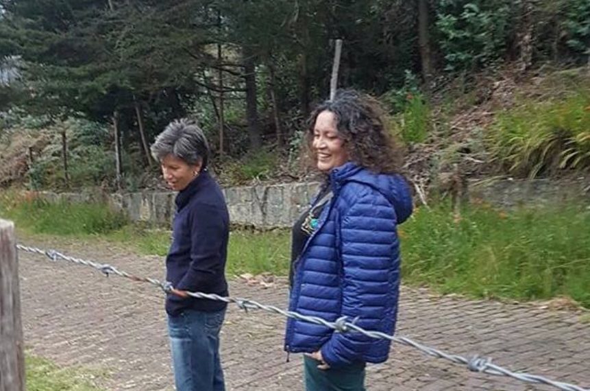 Claudia Lopez y Angélica Lozano violando el aislamiento preventivo obligatorio ¿La ley para los de ruana?