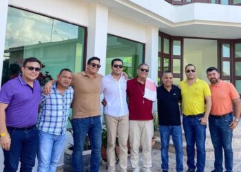 Santa Lopesierra, el ex narco financiador de los Petro, reaparece con el hombre fuerte del agua en La Guajira 
