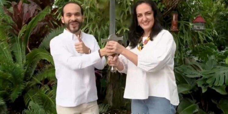 María Fernanda Cabal ganadora de un sondeo de precandidatos en El Expediente