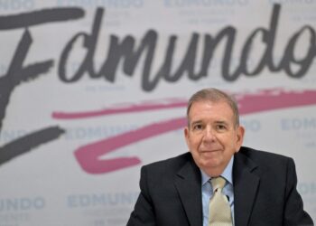 Edmundo González sale asilado hacia España. Maduro le da salvoconducto tras una negociación secreta