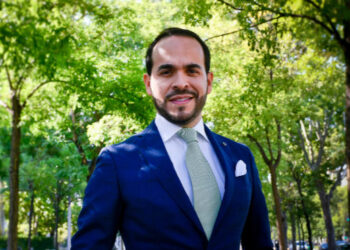 Abelardo De La Espriella denuncia corrupción con $1 billón de pesos de recursos de la salud