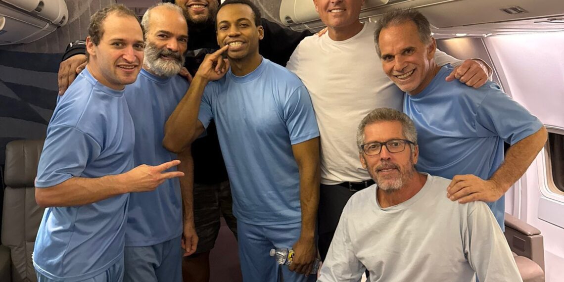 Reunión en Caracas entre Grenell y Maduro resulta en la liberación de seis estadounidenses