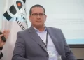 El ministro Jaramillo y el superintendente Rubiano toman el control de Drogas de la Rebaja bajo un operador privado. Se le adelantaron a Tapia y Abadía