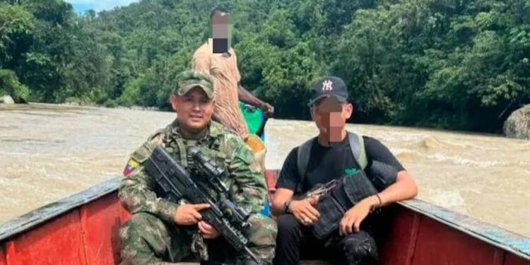 Alias Kevin, cabecilla de la Carlos Patiño de las FARC, prende el ventilador contra generales de Petro