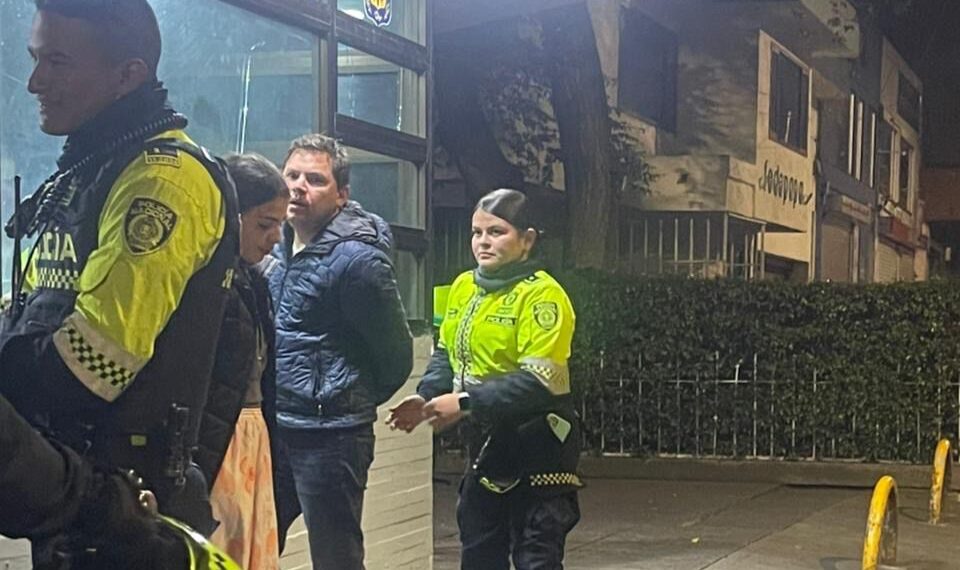 Capturado en Bogotá el abogado Daniel Taboada por presuntas agresiones a un niño de 5 años; su pareja y madre del menor declaró a favor del presunto agresor
