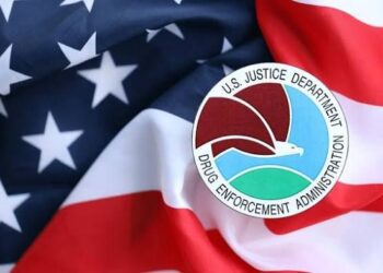 Nueva información explosiva: la embajada de Colombia en Washington entra en pánico y tacha de “falso” al NYT… pero la DEA confirma que Petro es “objetivo prioritario” y los fiscales de NY interrogan a narcos sobre sobornos en la picota para bloquear extradiciones