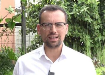 La red de los anticipos millonarios que sacude a Caldas