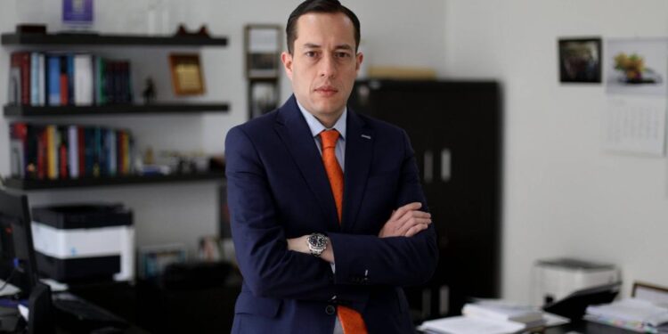 Andrés Barreto: el abogado que lideró la firma de Abelardo y ahora blinda jurídicamente su gobierno