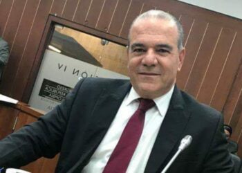 Carlos Felipe Mejía: de las montañas cafeteras de Caldas a la embajada en Madrid