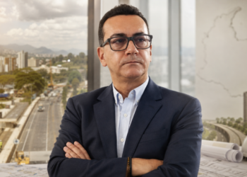 Un director del DNP con las botas puestas en el territorio: quién es Julián Buitrago