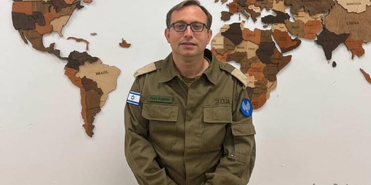 Roni Kaplan, el portavoz de Israel que llegó a Colombia: de la guerra en Gaza a rescatista en Cali tras el terremoto
